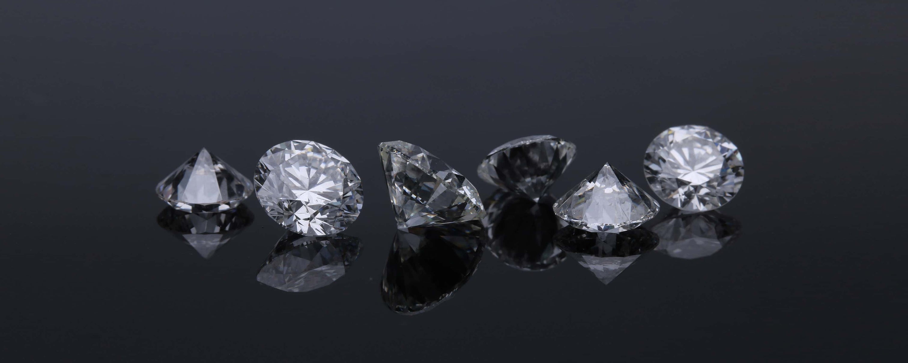 Lab-Grown Diamond Rings: The Role of Claws in Design and Durability